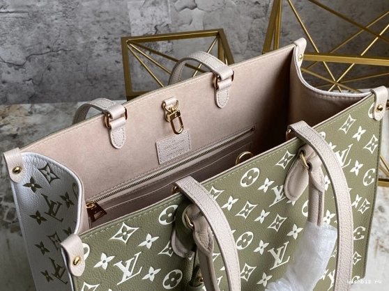 WIS MM VUITTON LOUIS ONTHEGO 0725
